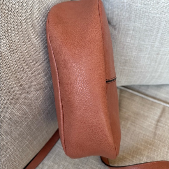 Sole society vegan Crossbody bag nwot - Picture 8 of 11
